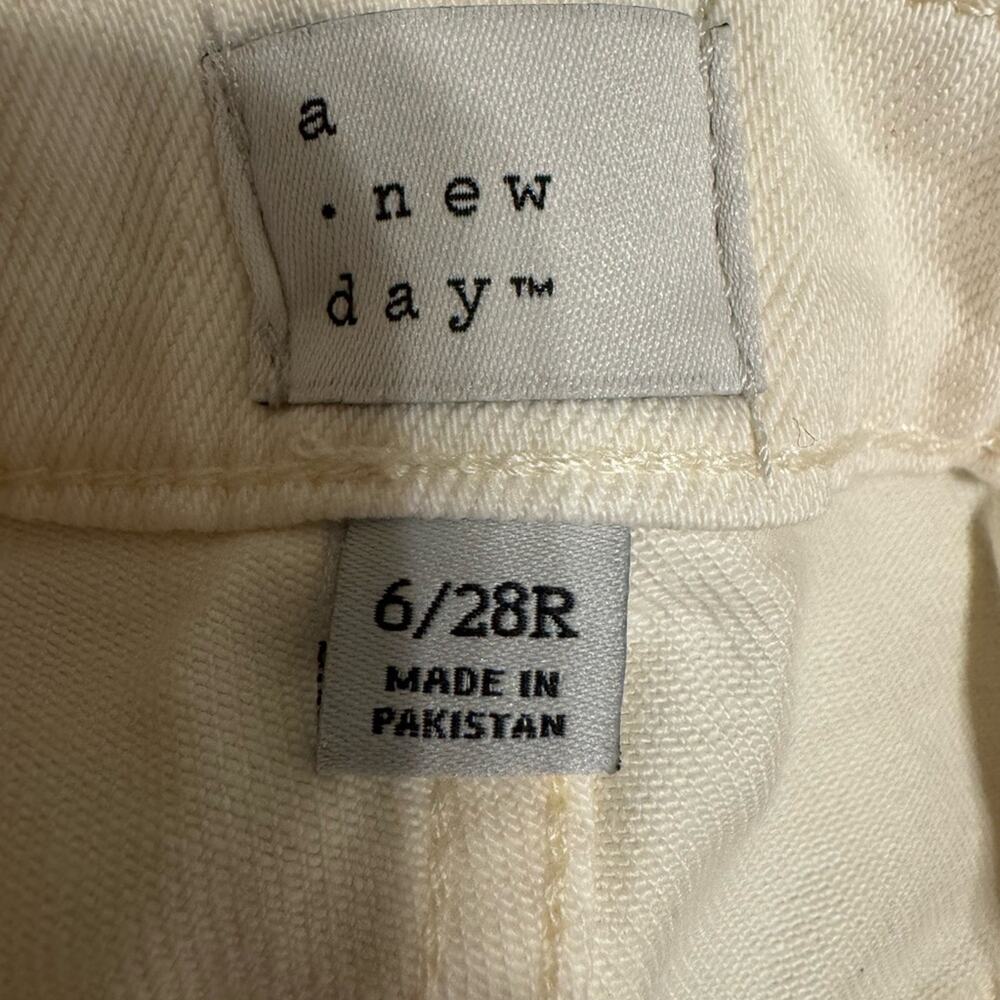 a new day Target Tapered Leg Barrel Jeans - Size 6/28R - Picture 6 of 7